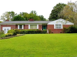 726 Circle Dr NE, Lenoir, NC 28645