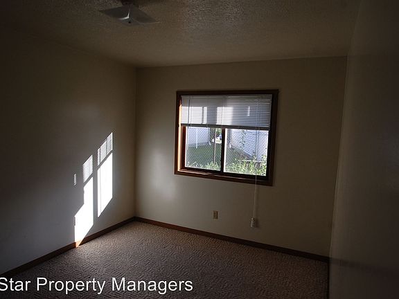 5th image of 435 S Silverwood Ln APT 6