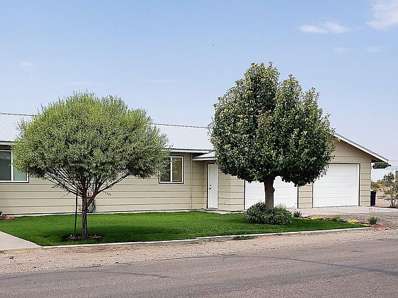 3rd image of 8222 N Porter Ave