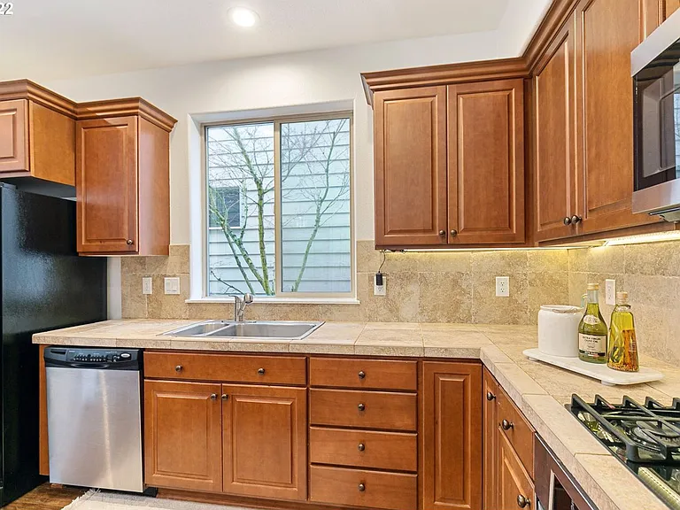 17335 SW Montague Way — Photo 11