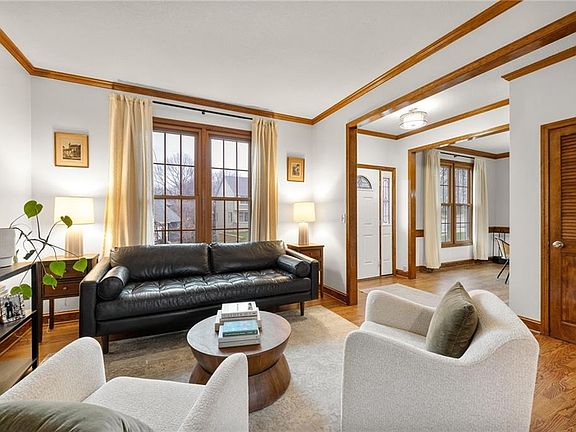 4th image of 2512 NE 78th St