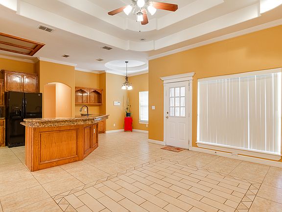 2nd image of 4405 Quince Ave