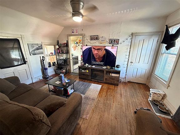 2nd image of 717 Balcom Street #2