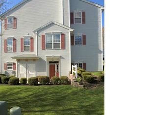 10 Long Valley Dr, Nanuet, NY 10954