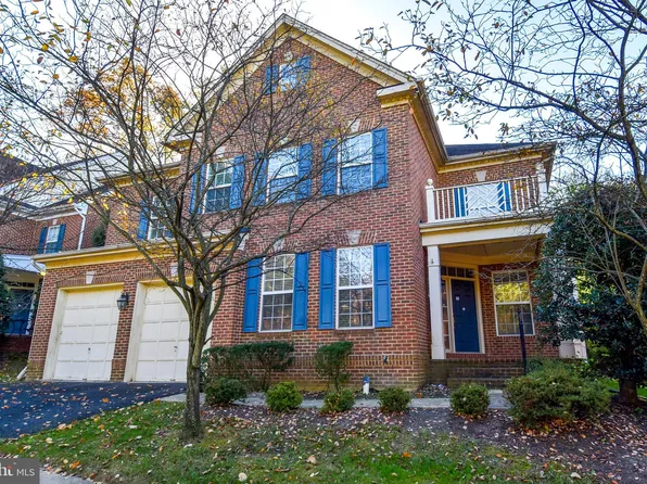 7893 Pearl Fog Way, Dunn Loring, VA 22027