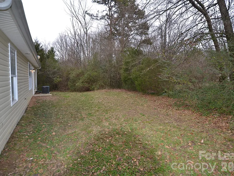 924 Junius St — Photo 27