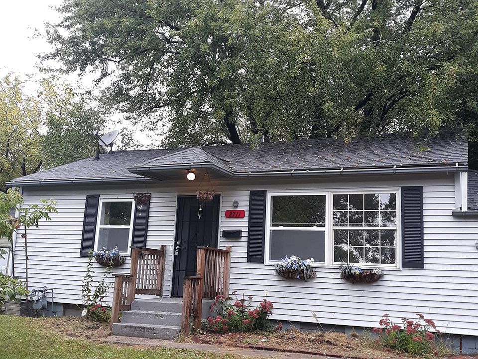 1st image of 2711 Elm St