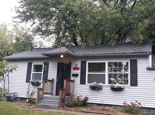 2711 Elm St, Rockford, IL 61102