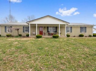 958 Hays Pondsville Rd, Smiths Grove, KY 42171