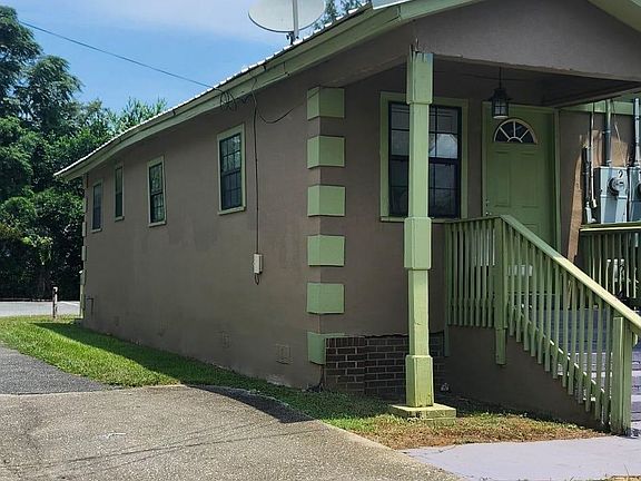 4th image of 804 W Brevard St