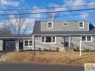 175 Kline Blvd, Colonia, NJ 07067