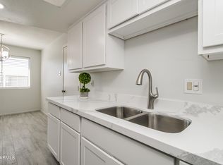 9626 W Ironwood Dr APT B, Peoria, AZ 85345