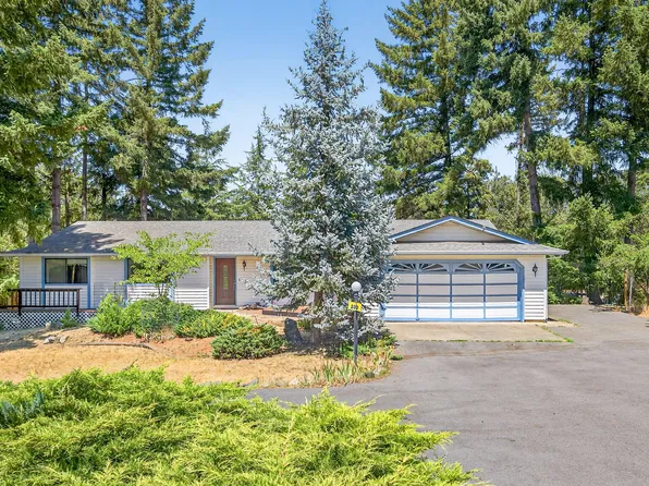 230 Blackwell Dr, Grants Pass, OR 97527