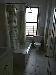 Rented by Roberto Guilbet, LREB