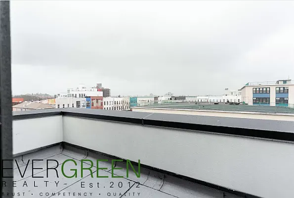 Rented by Greenrock Management | media 49