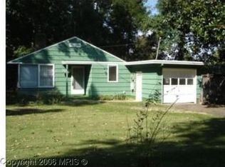 7002 Westmoreland Rd, Falls Church, VA 22042