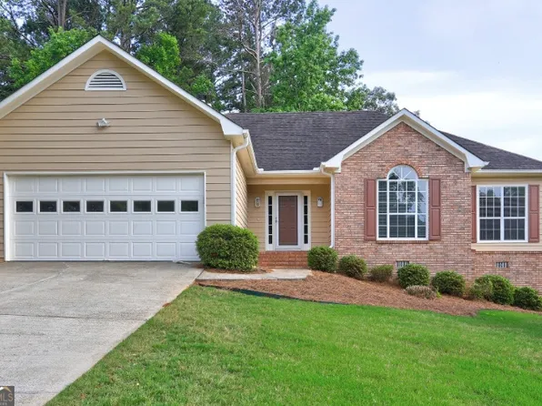 221 Ashley Oaks Dr, McDonough, GA 30253