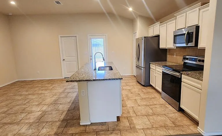 6812 Brush Dr — Photo 9