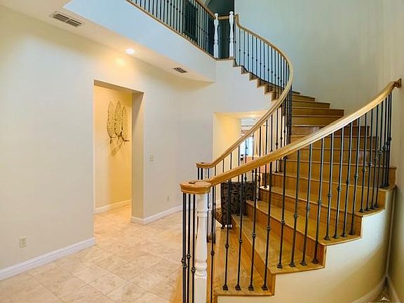 3rd image of 6507 Fountain Way