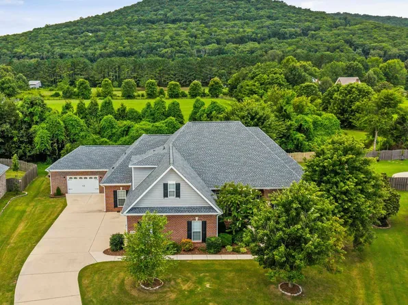 3016 Laurel Cove Way, Gurley, AL 35748
