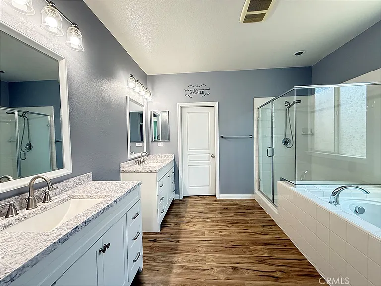 27949 Breakwater Ct — Photo 10