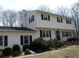 213 Middle River Rd, Danbury, CT 06811