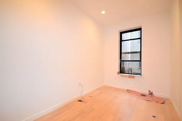 Rented by Bold New York | media 28