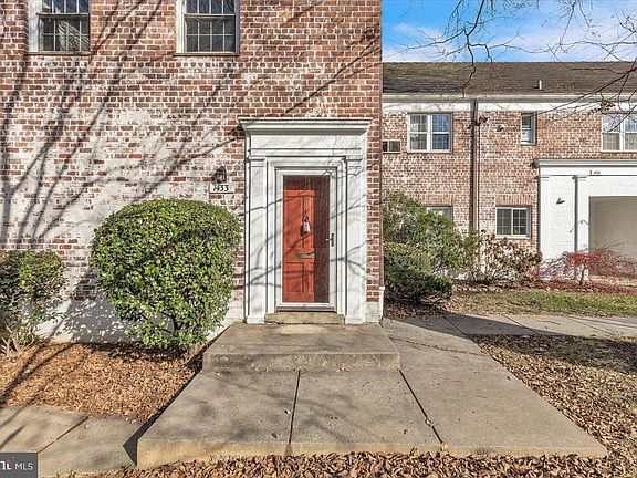 2nd image of 1433 Martha Custis Dr #403-14