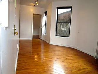 Rented by Concept Real Estate Group