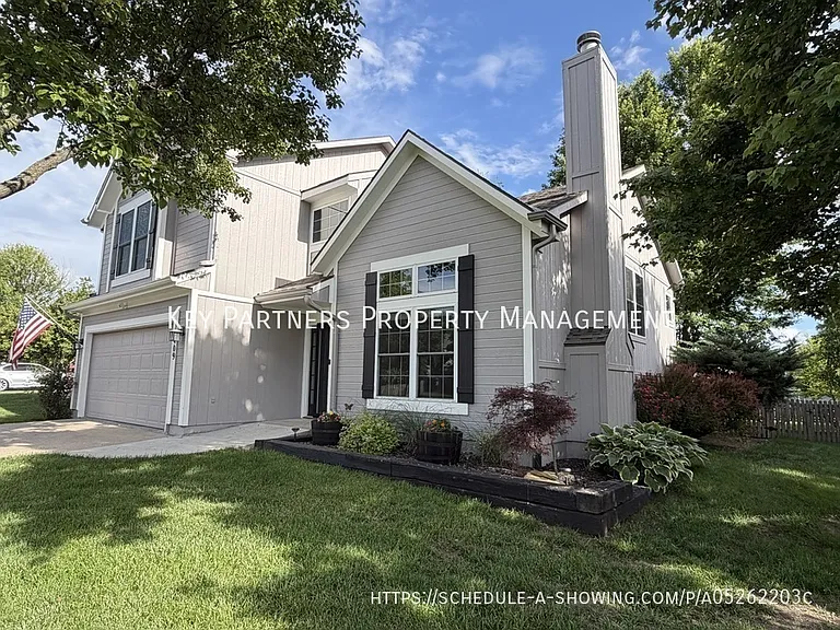 16409 W 157th Ter — Photo 2