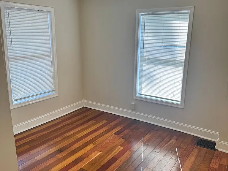 22 S Locust St — Photo 17