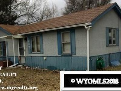937 S 5th St, Douglas, WY, 82633