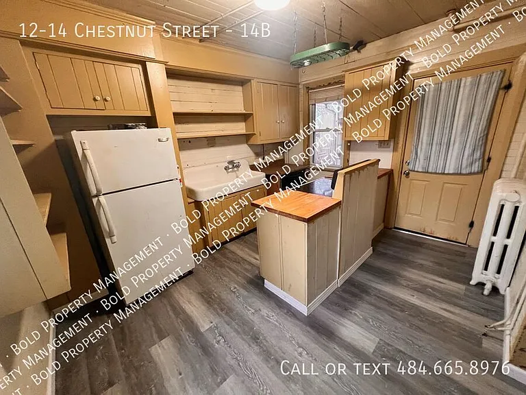 12-14 Chestnut St #14-B — Photo 1