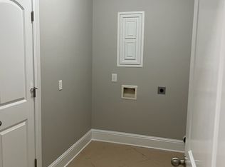 3100 Village Cir, Ocean Springs, MS 39564