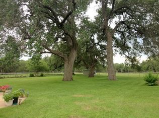 571 McGehee Rd, Cuero, TX 77954