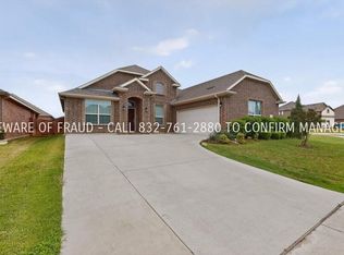 7811 Links Dr, Arlington, TX 76001