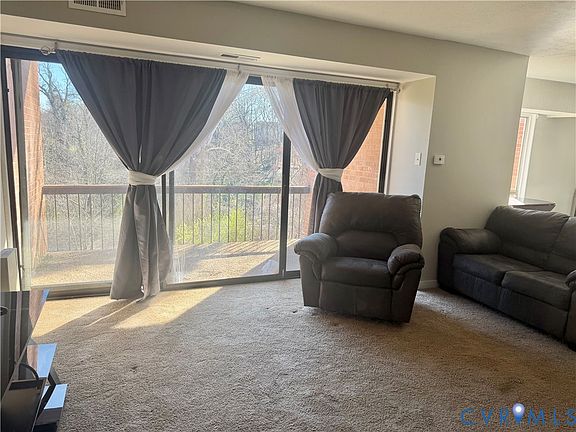 4th image of 5210 Castlewood Rd APT D