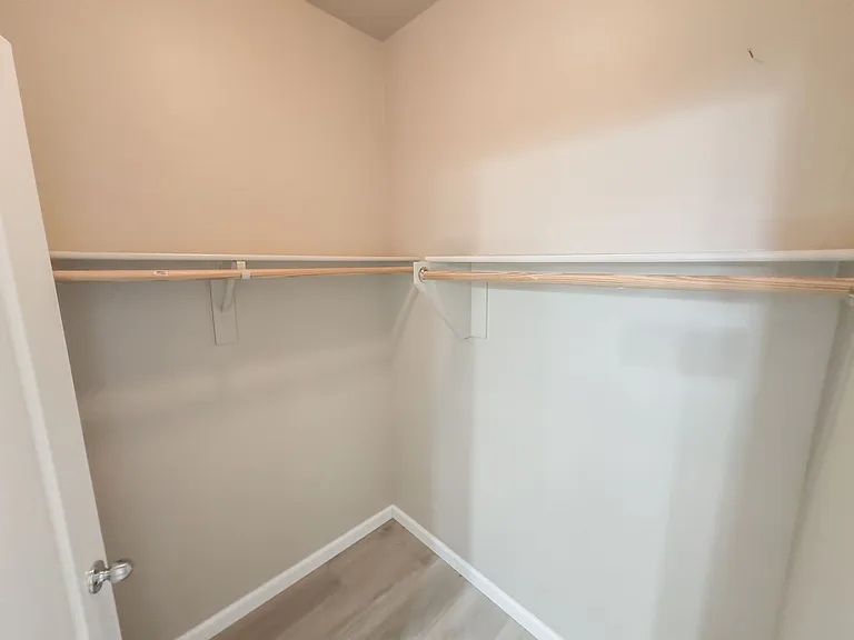 1036 S 177th Dr — Photo 17