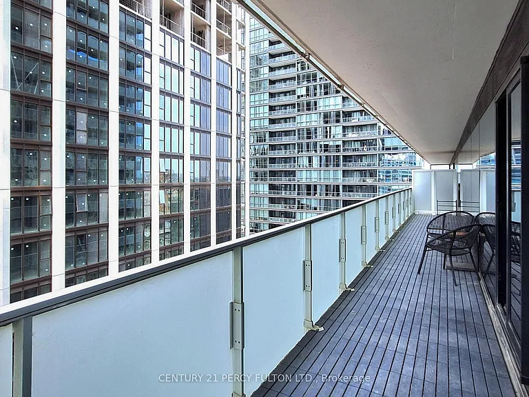 11 Charlotte St #1707 — Photo 30