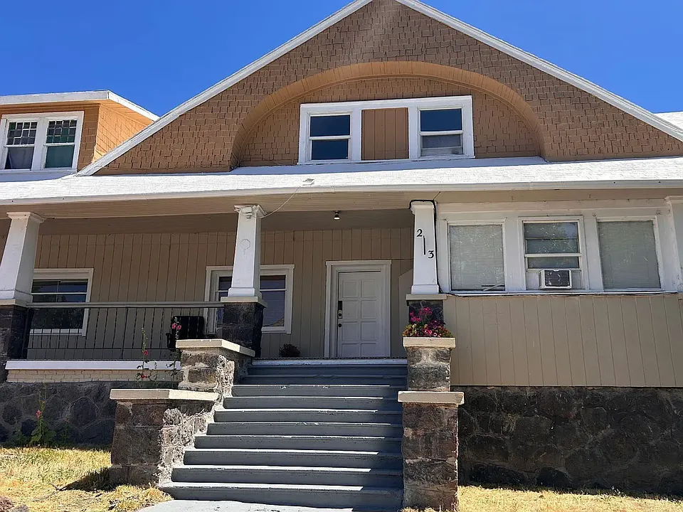 213 Cedar St #3