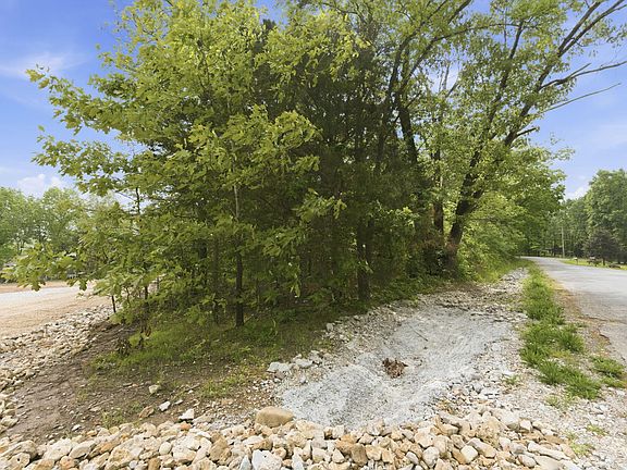 4th image of 000 Tate Road