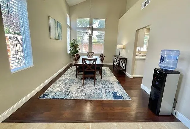 709 Thompsons Dr — Photo 4