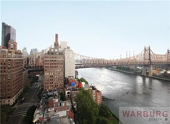 Sold by Warburg | media 1