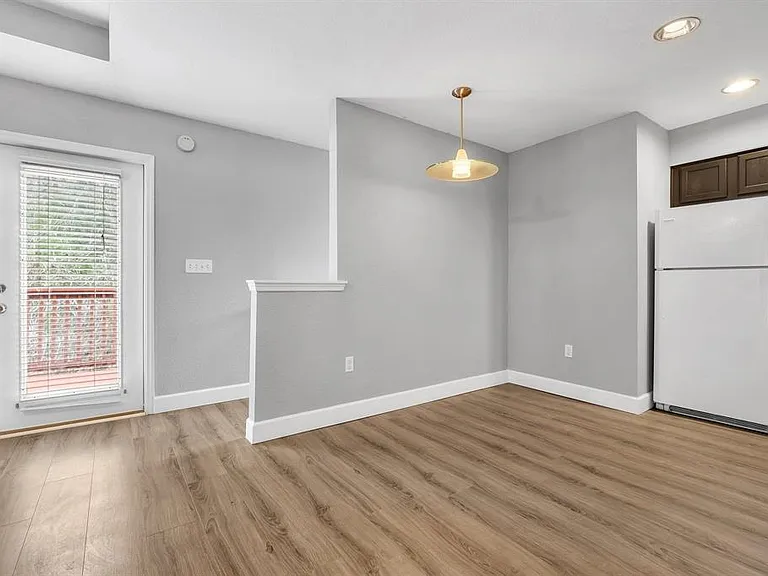 2322 Timber Oaks Ln — Photo 11