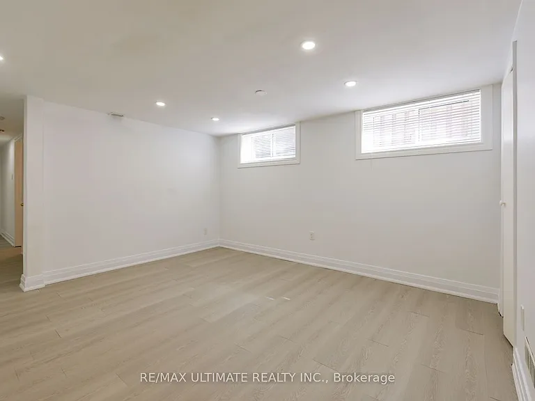 1255 Forestwood Dr — Photo 4