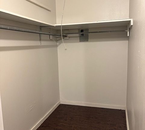 4th image of 1201 S Highland Ave