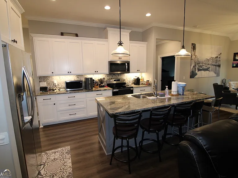 28 Redington Dr — Photo 6