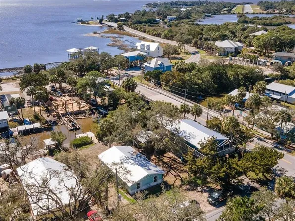 1170 Whiddon Ave, Cedar Key, FL 32625