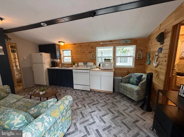 515 Corson Tavern Rd #F-32, Ocean View, NJ 08230