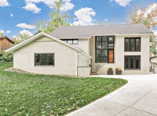 20601 Shelburne Rd, Shaker Heights, OH 44122